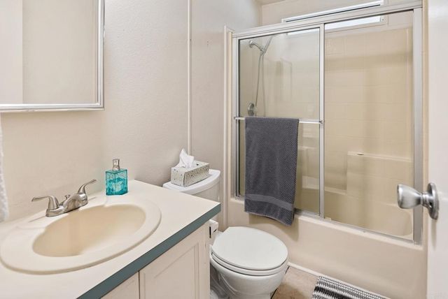 4616 N River Road 27, Oceanside, CA 92057