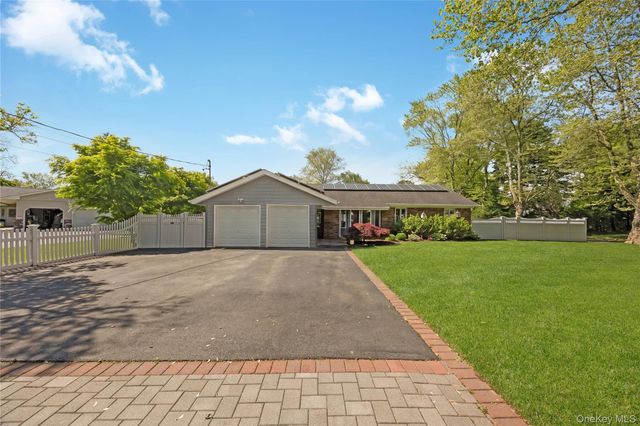 73 Ciro Street, Huntington, NY 11743
