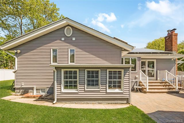73 Ciro Street, Huntington, NY 11743