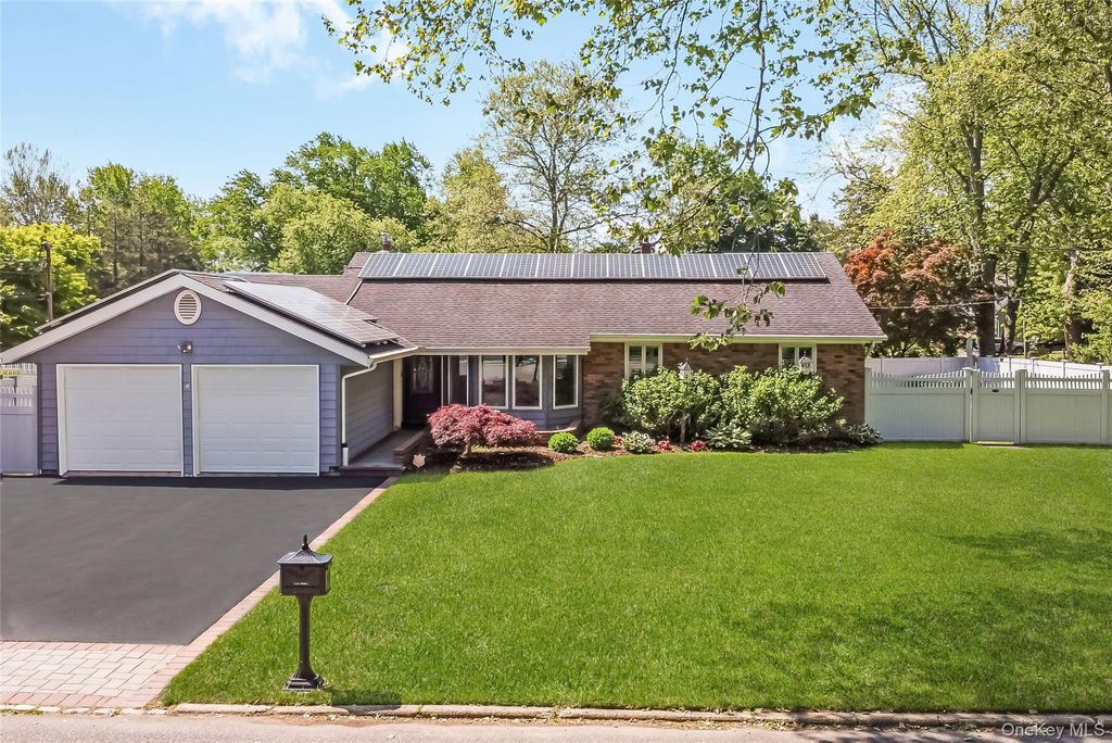 73 Ciro Street, Huntington, NY 11743