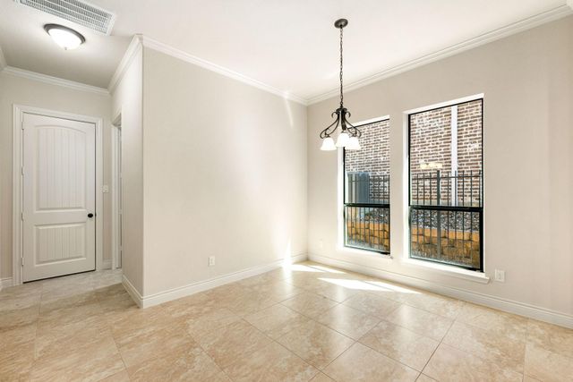 32 Evangeline Boulevard, Conroe, TX 77304