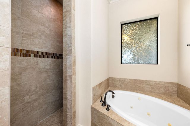 32 Evangeline Boulevard, Conroe, TX 77304