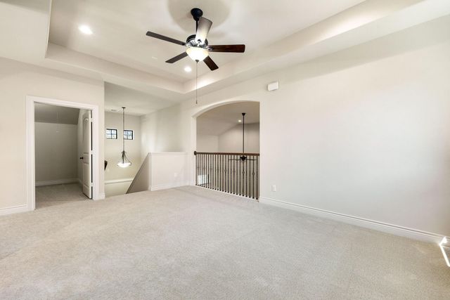 32 Evangeline Boulevard, Conroe, TX 77304