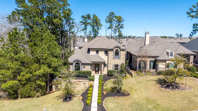 32 Evangeline Boulevard, Conroe, TX 77304
