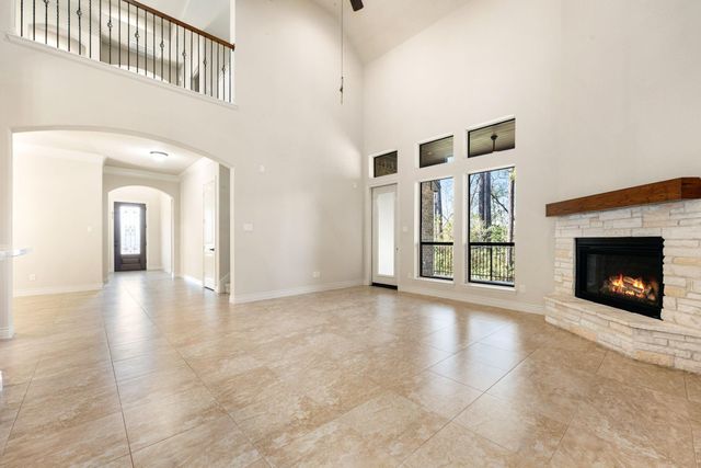 32 Evangeline Boulevard, Conroe, TX 77304