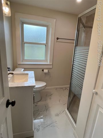 3930 Harris Lane, West Bloomfield Charter Township, MI 48323