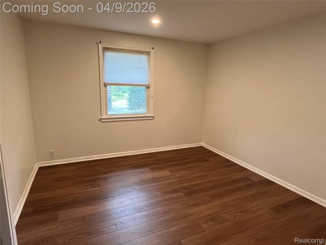 3930 Harris Lane, West Bloomfield Charter Township, MI 48323