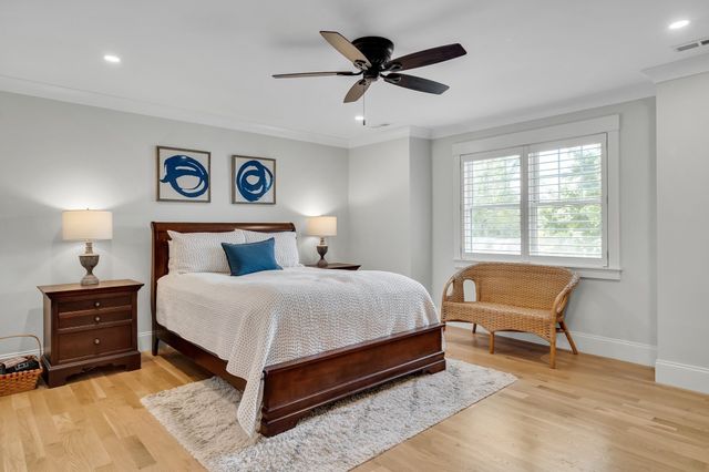 409 Crafts Street, Newton, MA 02460