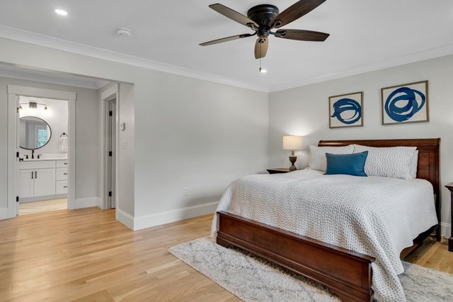 409 Crafts Street, Newton, MA 02460