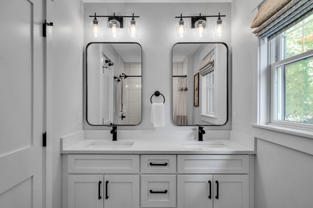 409 Crafts Street, Newton, MA 02460