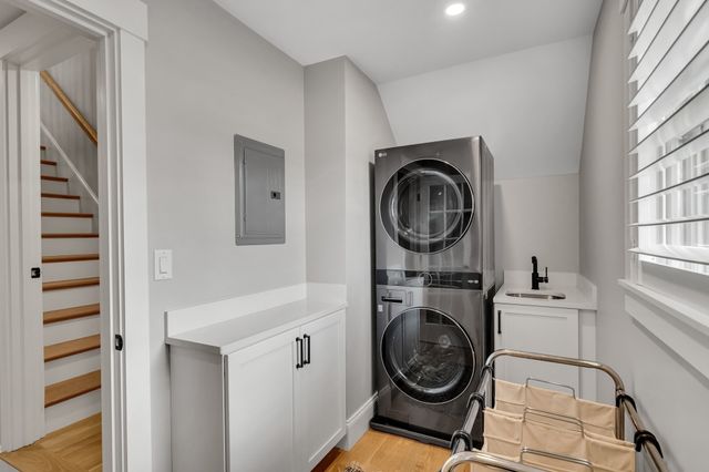 409 Crafts Street, Newton, MA 02460