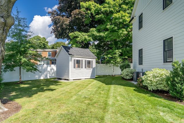 409 Crafts Street, Newton, MA 02460