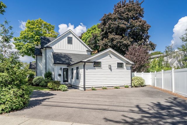 409 Crafts Street, Newton, MA 02460
