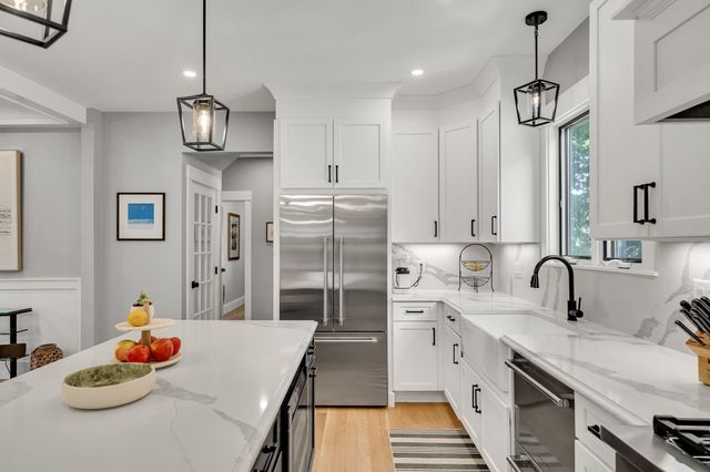 409 Crafts Street, Newton, MA 02460