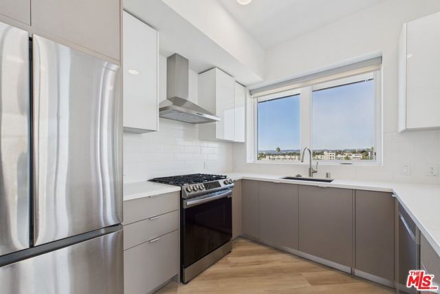 9900 Venice 610, Culver City, CA 90232