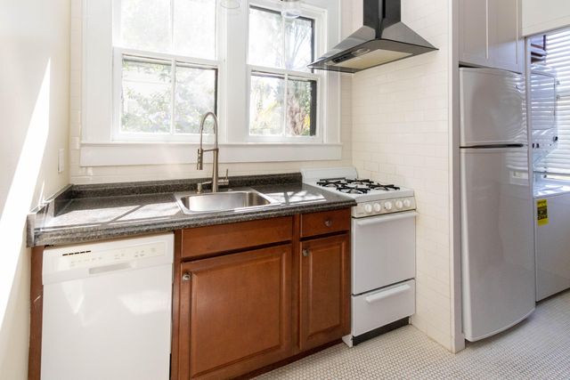 64 Smith Street A, Charleston, SC 29401