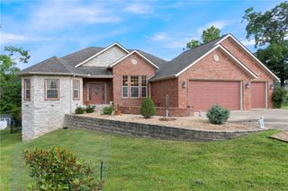 3 Colt Lane, Holiday Island, AR 72631