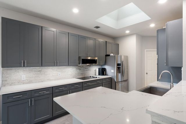 2812 Cascade Falls DR, Austin, TX 78738