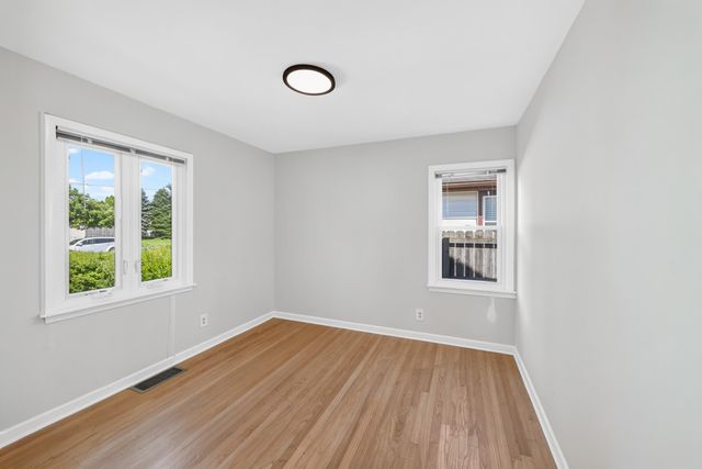 8426 Gordon Drive, Highland, IN 46322