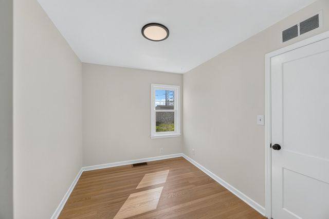 8426 Gordon Drive, Highland, IN 46322