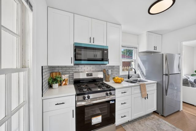 8426 Gordon Drive, Highland, IN 46322