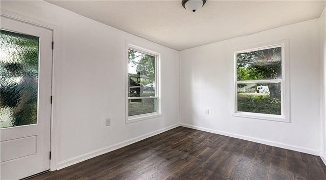 2909 Topping Avenue, Kansas City, MO 64129