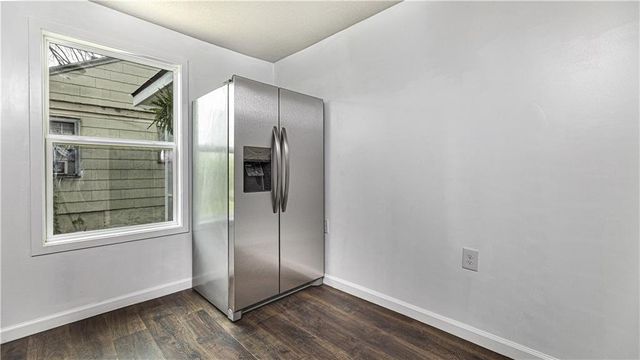 2909 Topping Avenue, Kansas City, MO 64129