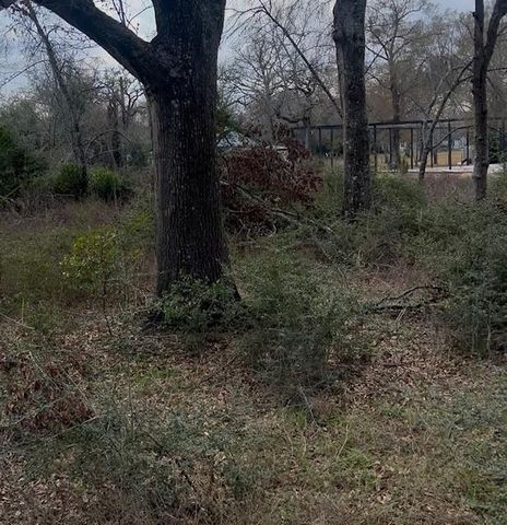 46833 Old Houston Highway, Pine Island, TX 77445