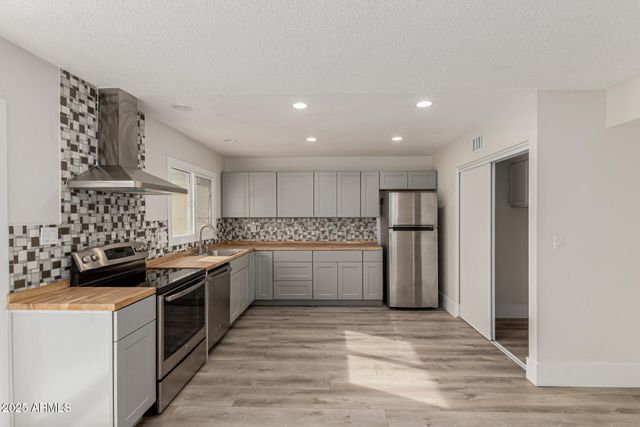 1535 W HAZELWOOD Street, Phoenix, AZ 85015