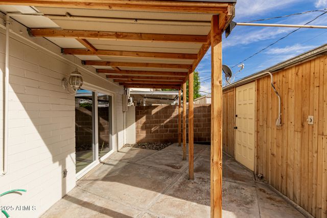 1535 W HAZELWOOD Street, Phoenix, AZ 85015