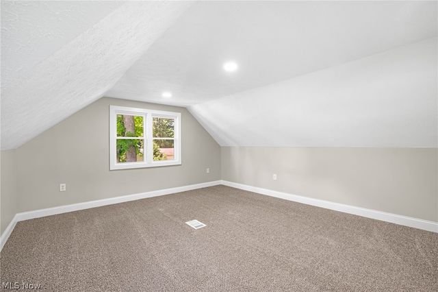 1371 Krumroy Road, Akron, OH 44306