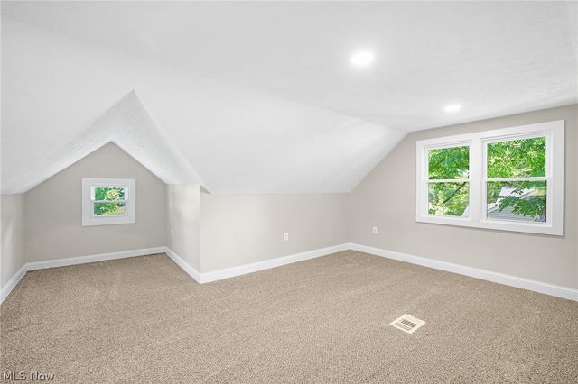 1371 Krumroy Road, Akron, OH 44306