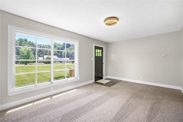 1371 Krumroy Road, Akron, OH 44306