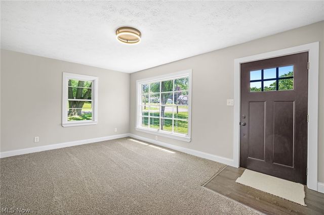 1371 Krumroy Road, Akron, OH 44306