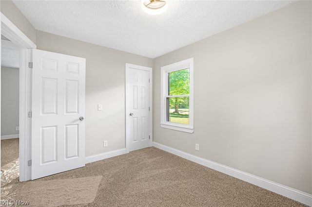 1371 Krumroy Road, Akron, OH 44306