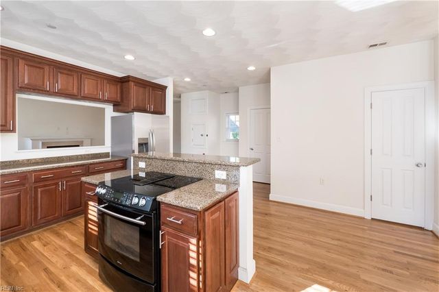 915 Colley Ave AVE A, Norfolk, VA 23507