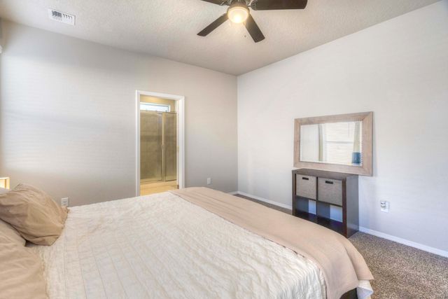 6460 Gannett Drive NE, Rio Rancho, NM 87144