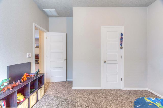 6460 Gannett Drive NE, Rio Rancho, NM 87144