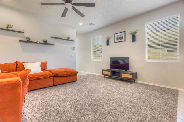 6460 Gannett Drive NE, Rio Rancho, NM 87144