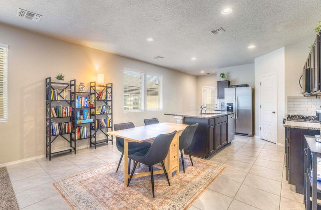 6460 Gannett Drive NE, Rio Rancho, NM 87144