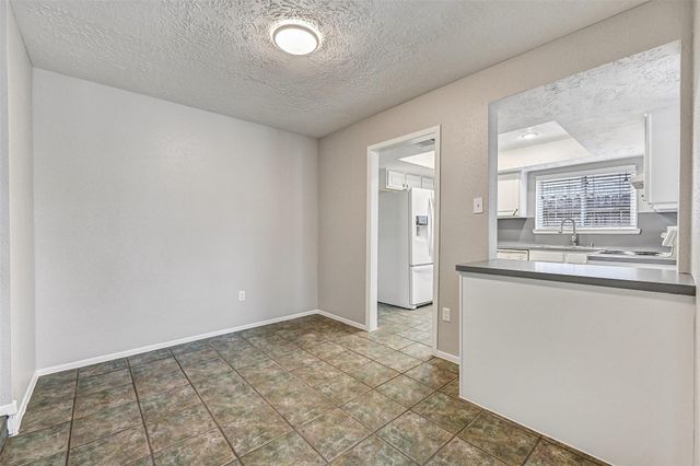 16823 Bougainvilla Lane, Friendswood, TX 77546