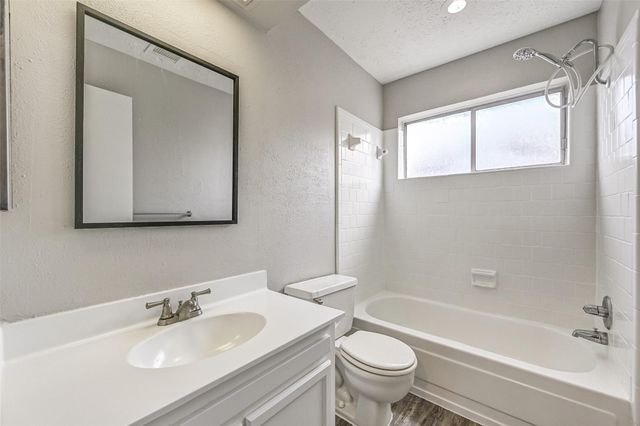 16823 Bougainvilla Lane, Friendswood, TX 77546