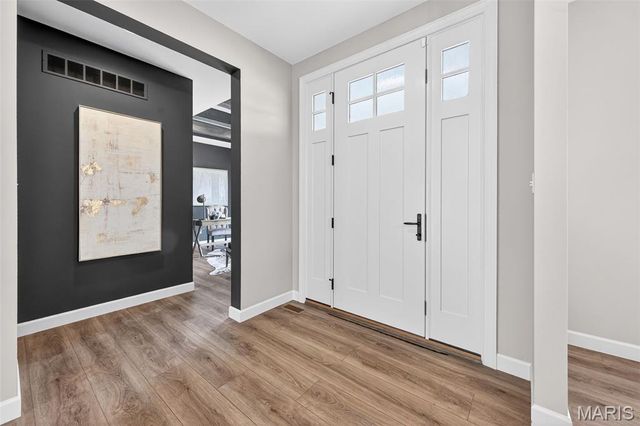 200 Balmoral Gardens Court, Lake St Louis, MO 63367