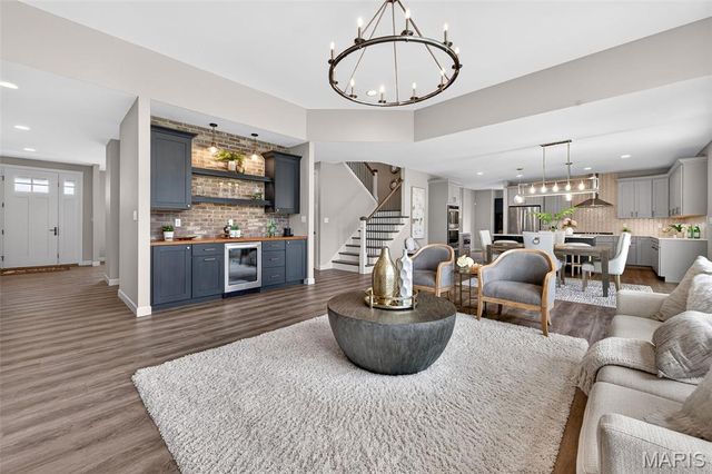 200 Balmoral Gardens Court, Lake St Louis, MO 63367