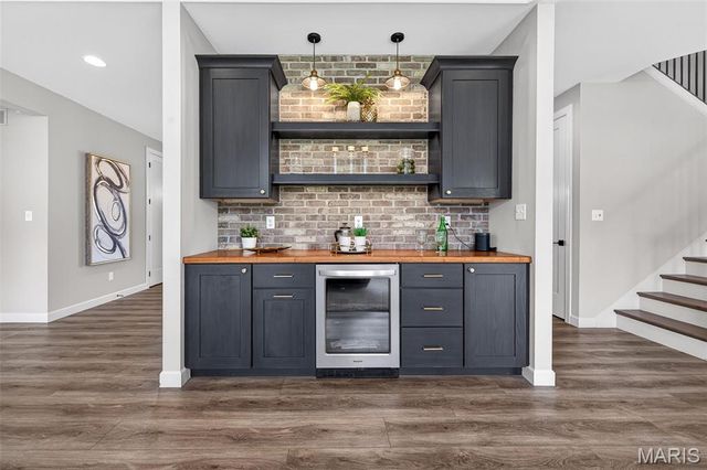 200 Balmoral Gardens Court, Lake St Louis, MO 63367