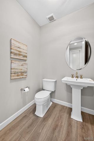 200 Balmoral Gardens Court, Lake St Louis, MO 63367