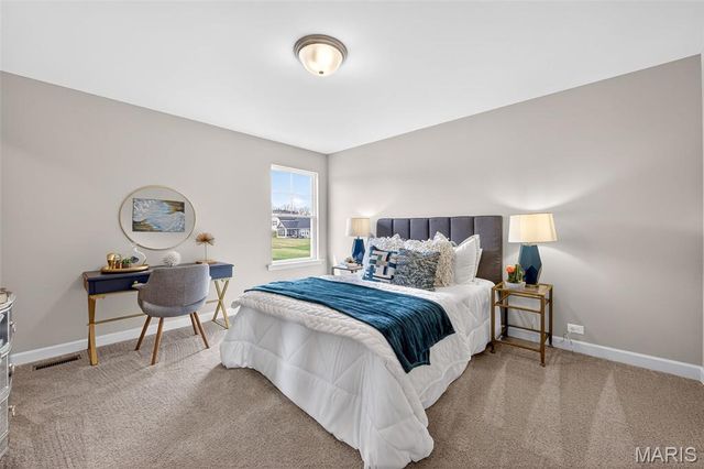 200 Balmoral Gardens Court, Lake St Louis, MO 63367