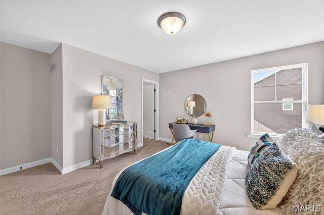 200 Balmoral Gardens Court, Lake St Louis, MO 63367