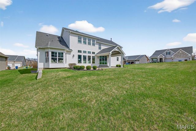 200 Balmoral Gardens Court, Lake St Louis, MO 63367