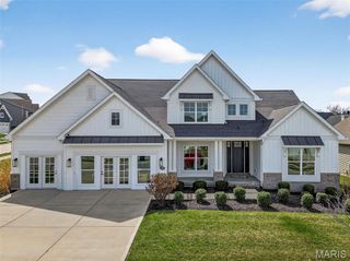 200 Balmoral Gardens Court, Lake St Louis, MO 63367